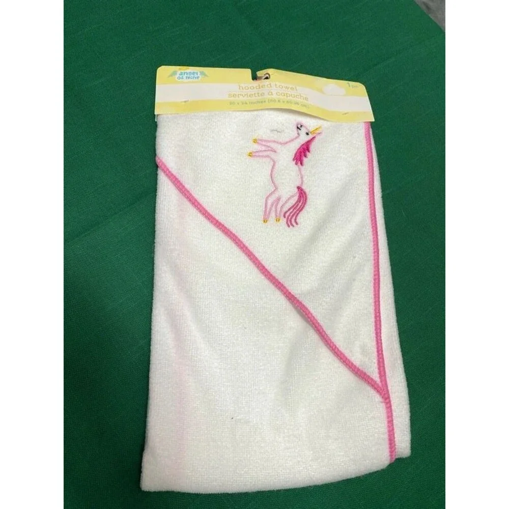 Hooded towel 20X24 pink white child’s towel